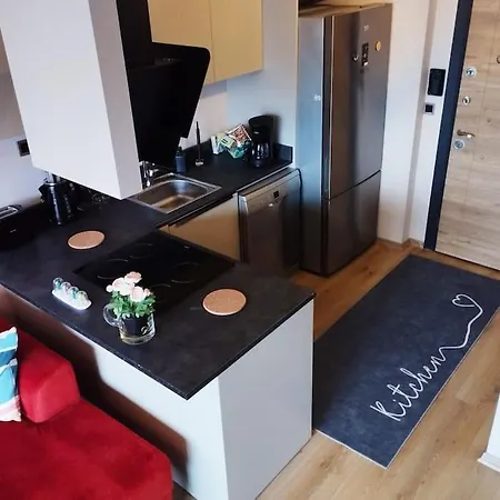 Spacious Flat Offers Jacuzzi Joy * Nilüfer