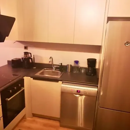 Spacious Flat Offers Jacuzzi Joy * Nilüfer